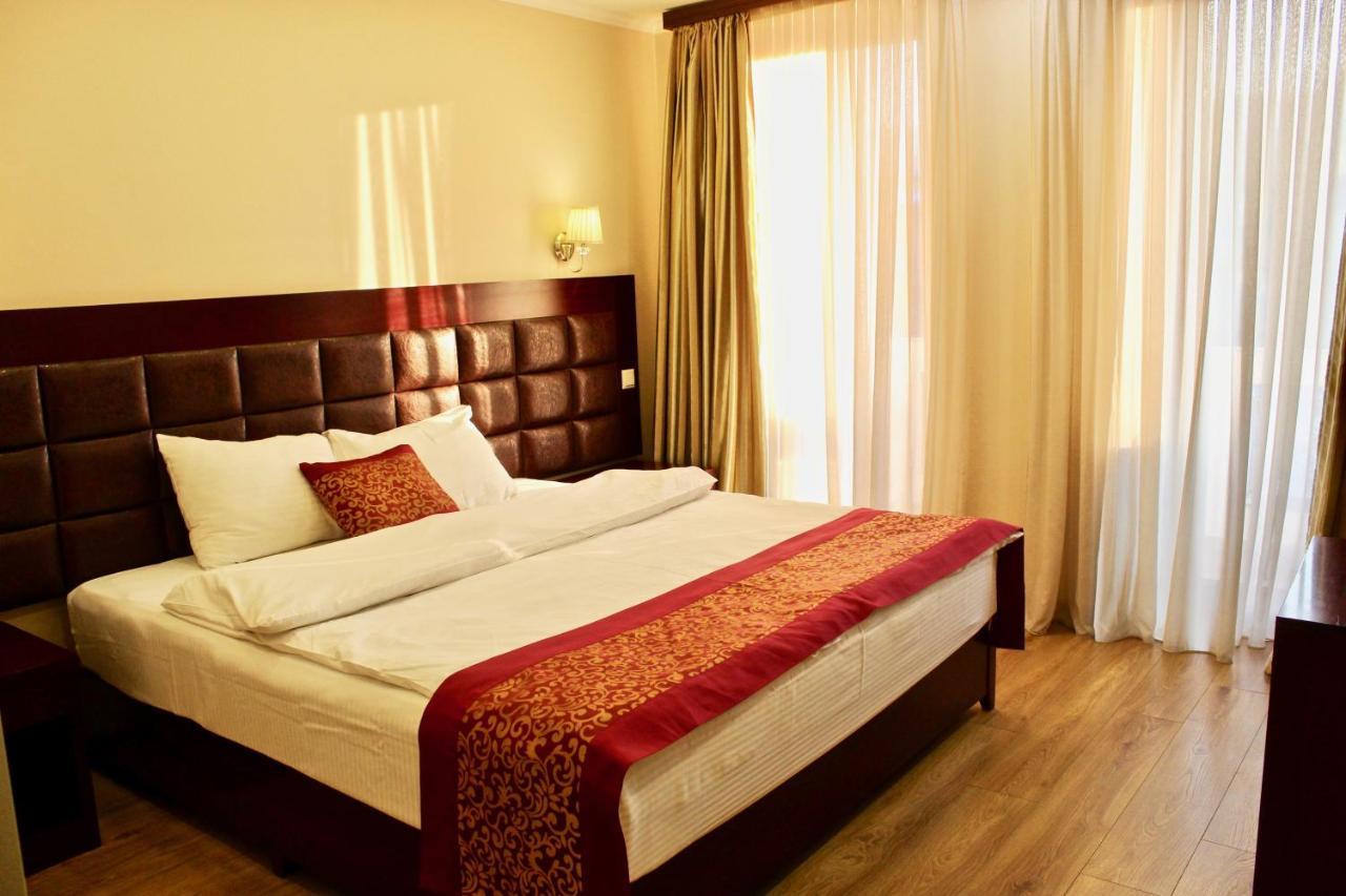 Velvet Hotel 4*