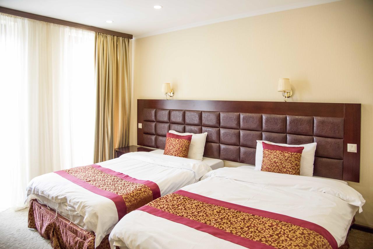 Velvet Hotel 4*
