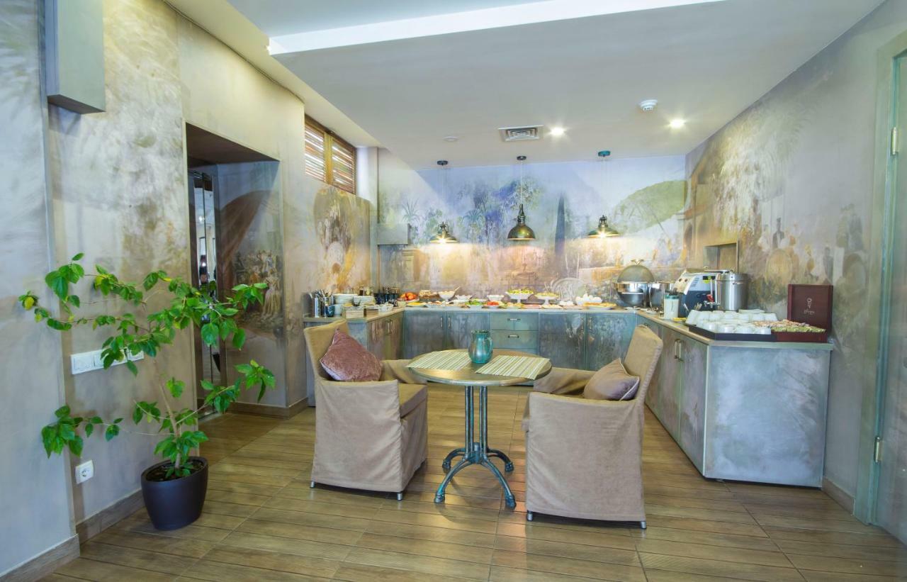 Velvet Hotel 4* Tbilisi