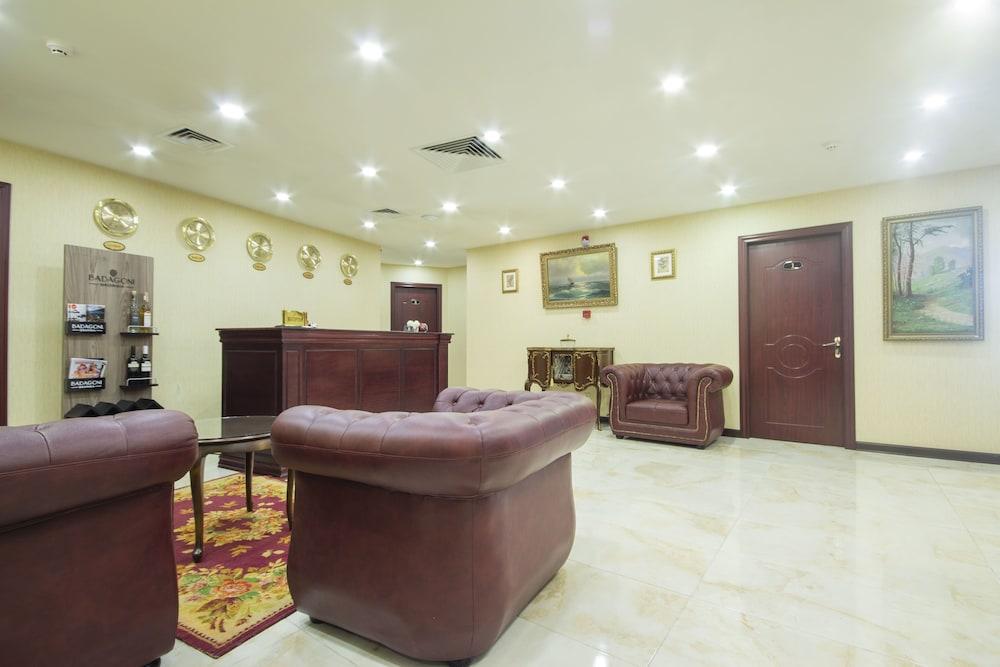 Velvet Hotel 4*