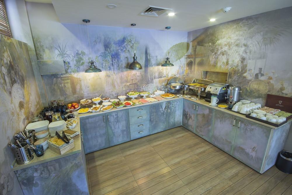 Velvet Hotel Hotel 4*
